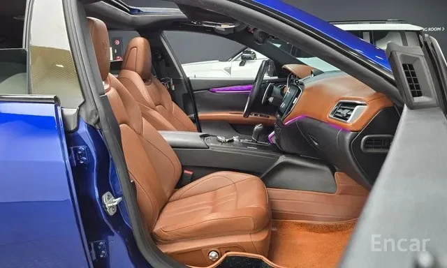 Maserati Ghibli SQ4 Gran Sport, снимка 7 - Автомобили и джипове - 55793129