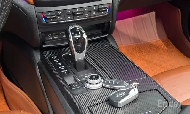 Maserati Ghibli SQ4 Gran Sport, снимка 11 - Автомобили и джипове - 55793129