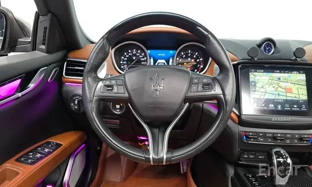 Maserati Ghibli SQ4 Gran Sport, снимка 10 - Автомобили и джипове - 55793129