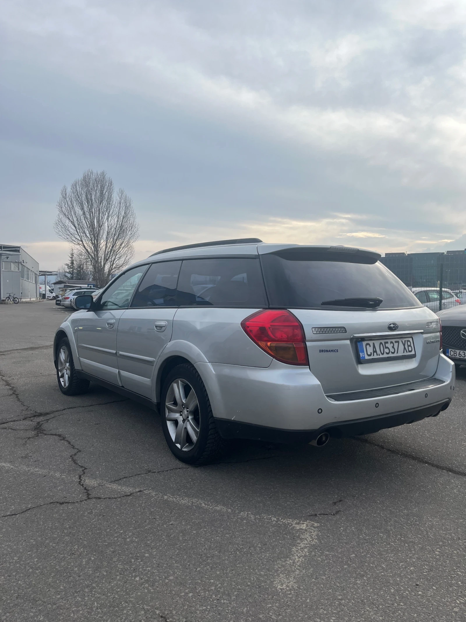 Subaru Outback H6 - изображение 3