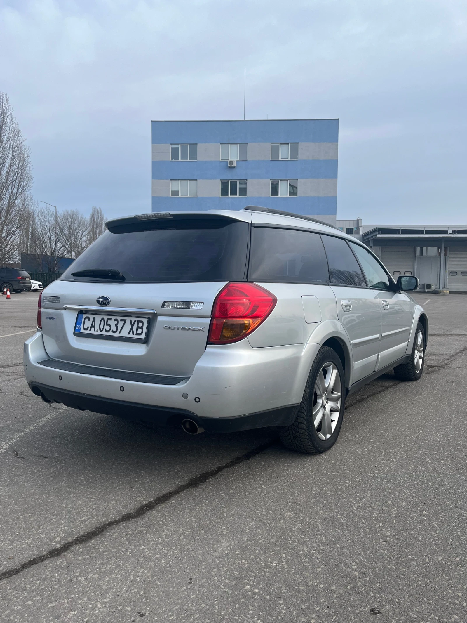 Subaru Outback H6 - изображение 4