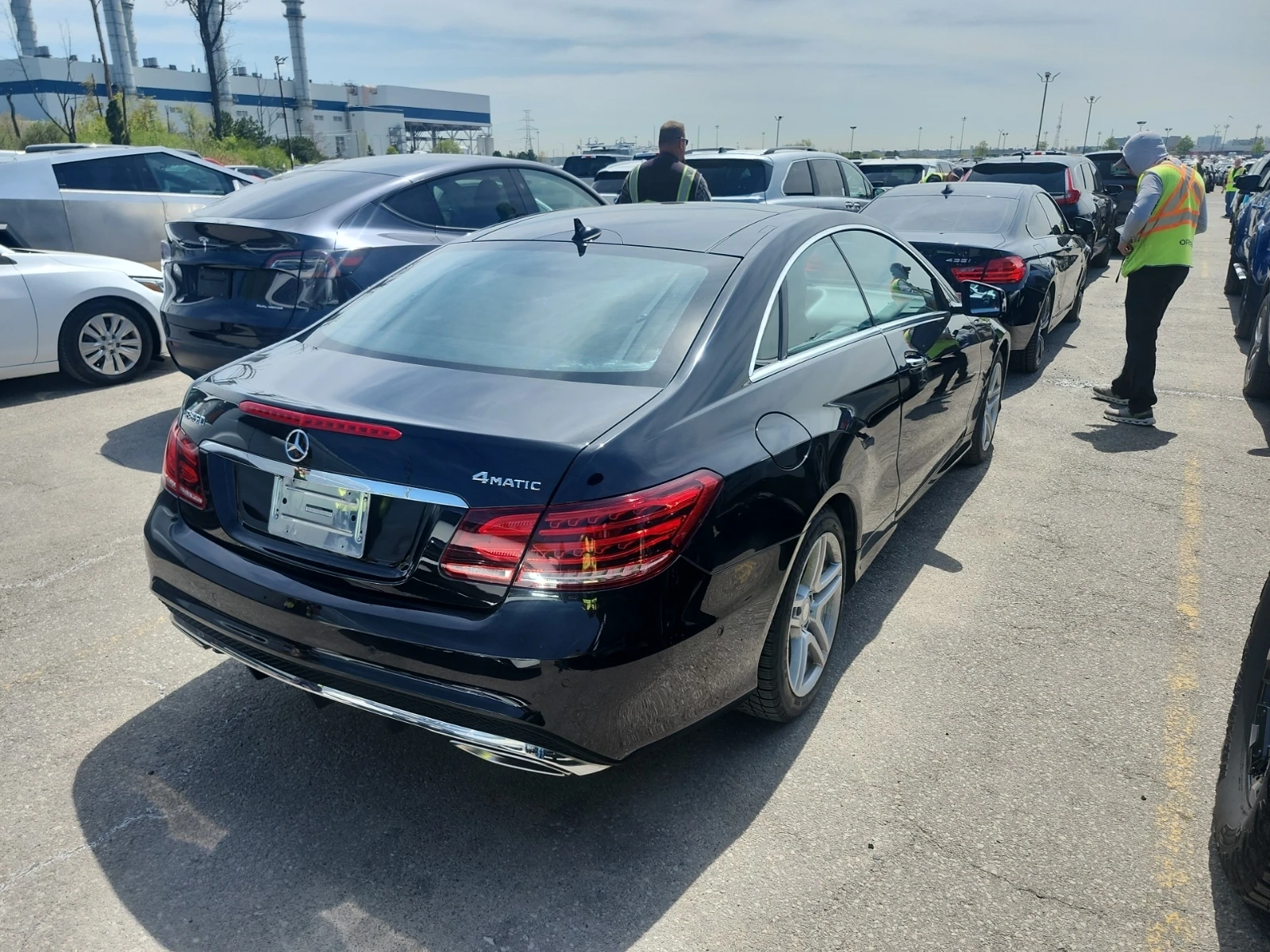 Mercedes-Benz E 350 4MATIC* ЧЕРВЕН САЛОН* МУЗИКА* ПАНОРАМА - изображение 4