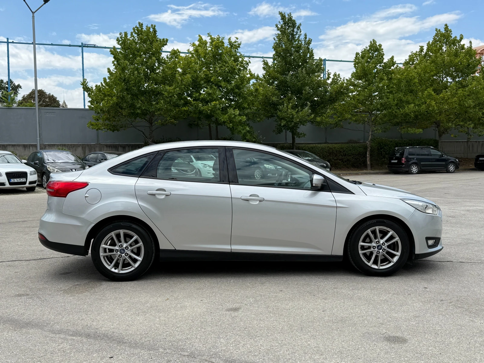 Ford Focus 1.0i 101 к.с. - изображение 5