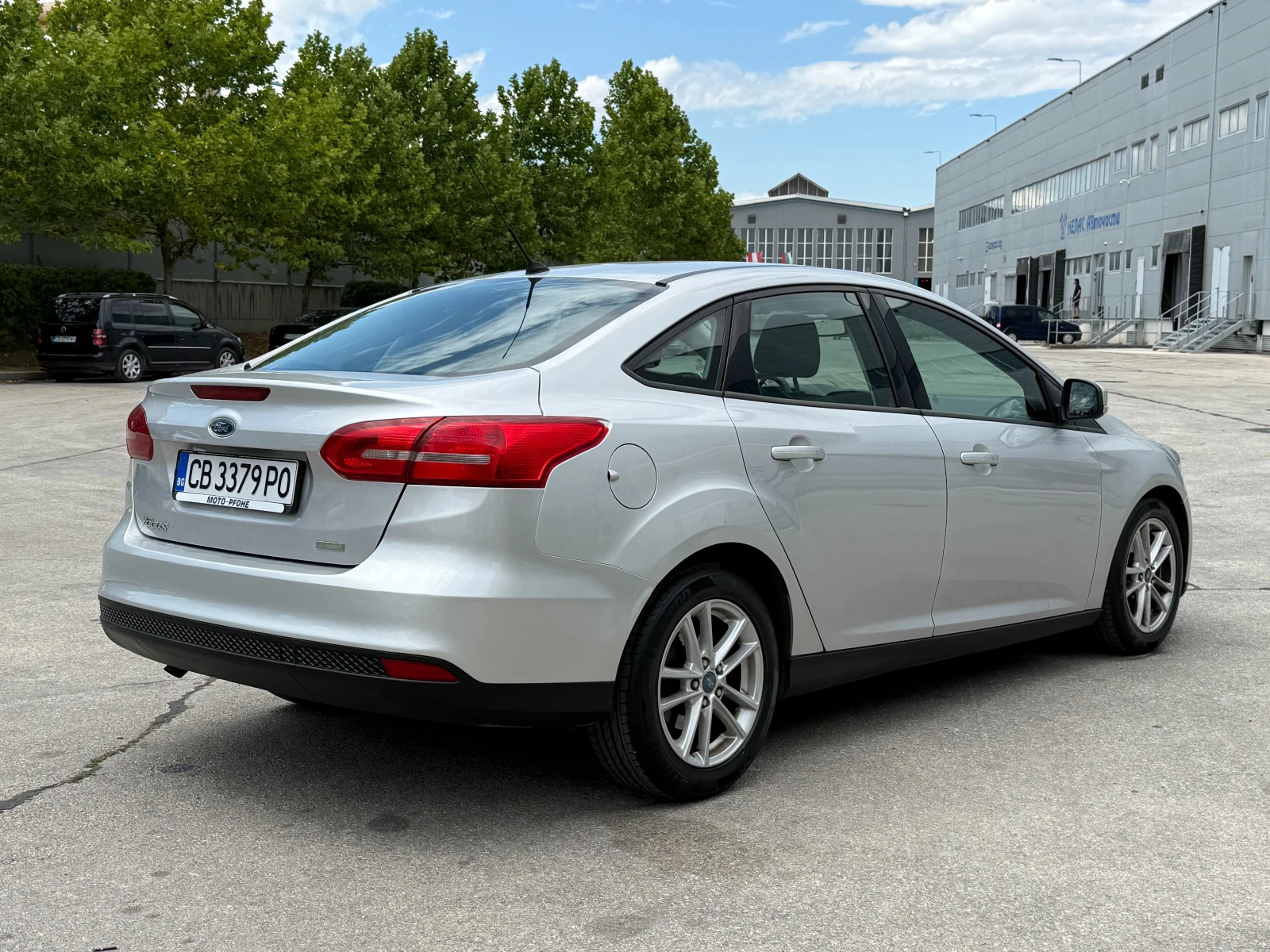 Ford Focus 1.0i 101 к.с. - изображение 4