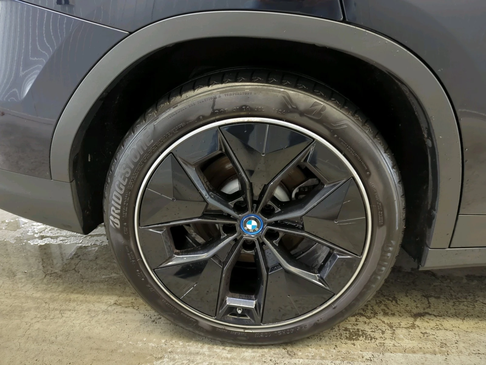BMW iX3 BMW iX3 74 kWh High Executive - изображение 7