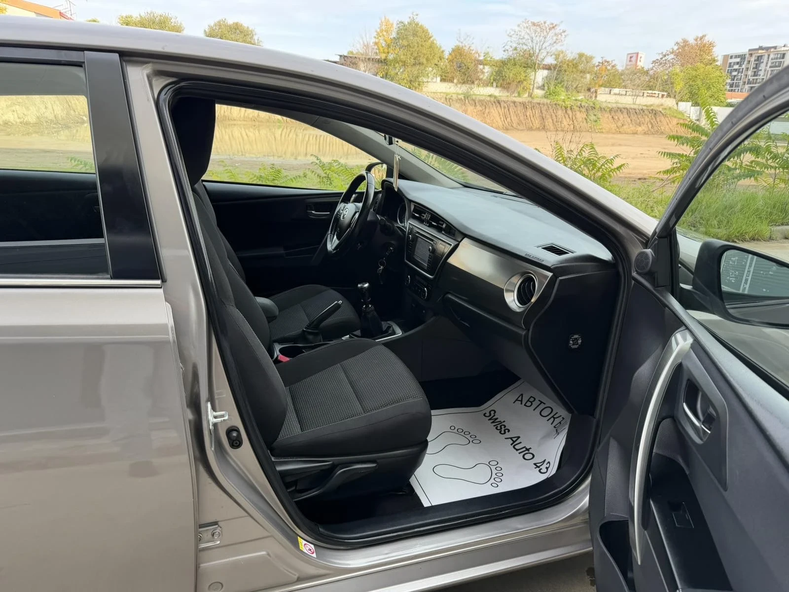 Toyota Auris 1.6i Luna | Mobile.bg   13