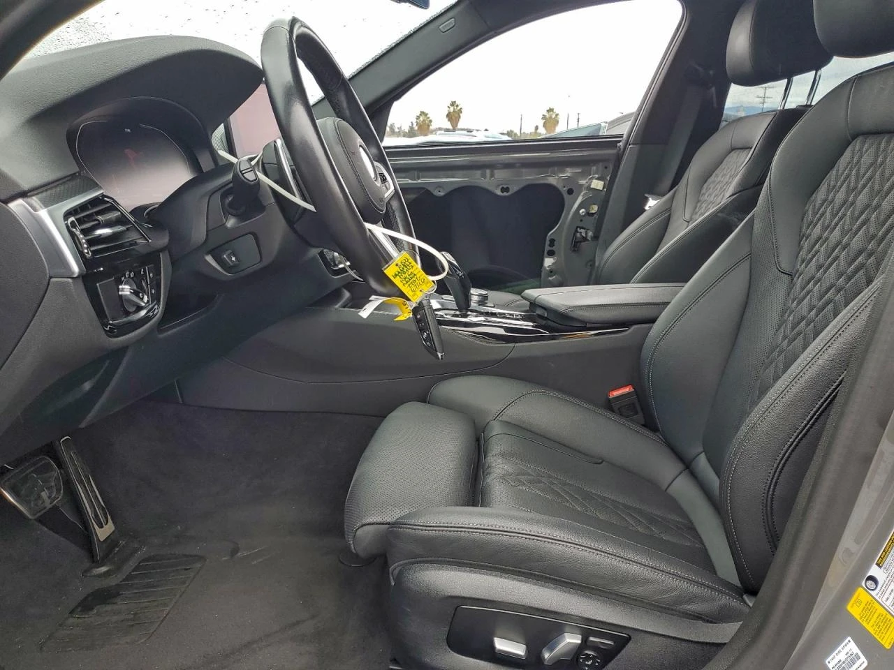 BMW 530 i* MPACK* KEYLESS* ПОДГРЕВ* КАМЕРА* ШИБИДАХ - изображение 8