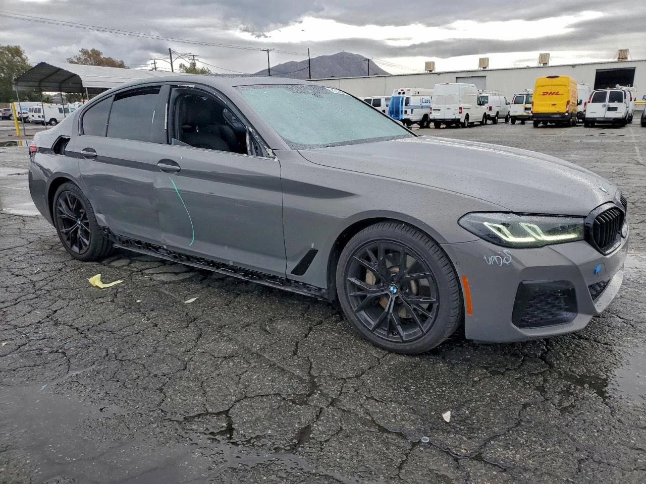 BMW 530 i* MPACK* KEYLESS* ПОДГРЕВ* КАМЕРА* ШИБИДАХ - изображение 3