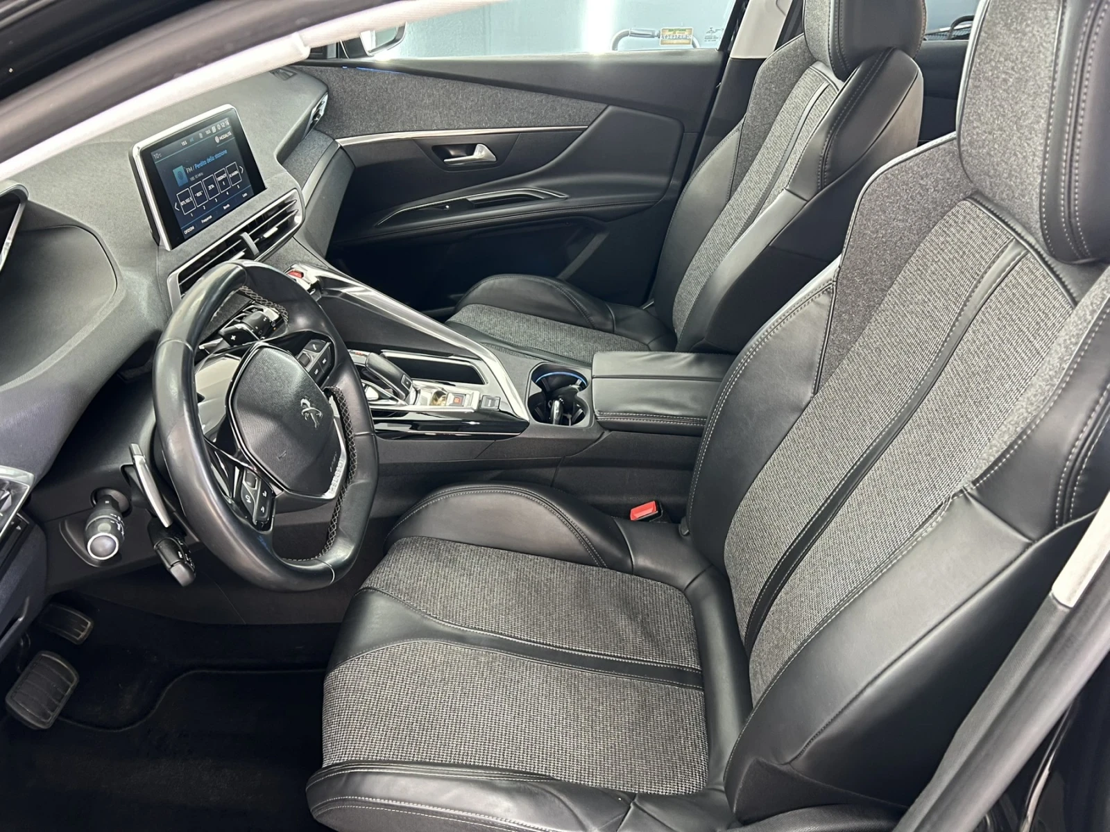 Peugeot 3008 1.6HDI* EAT* GTLine, снимка 11 - Автомобили и джипове - 53918760