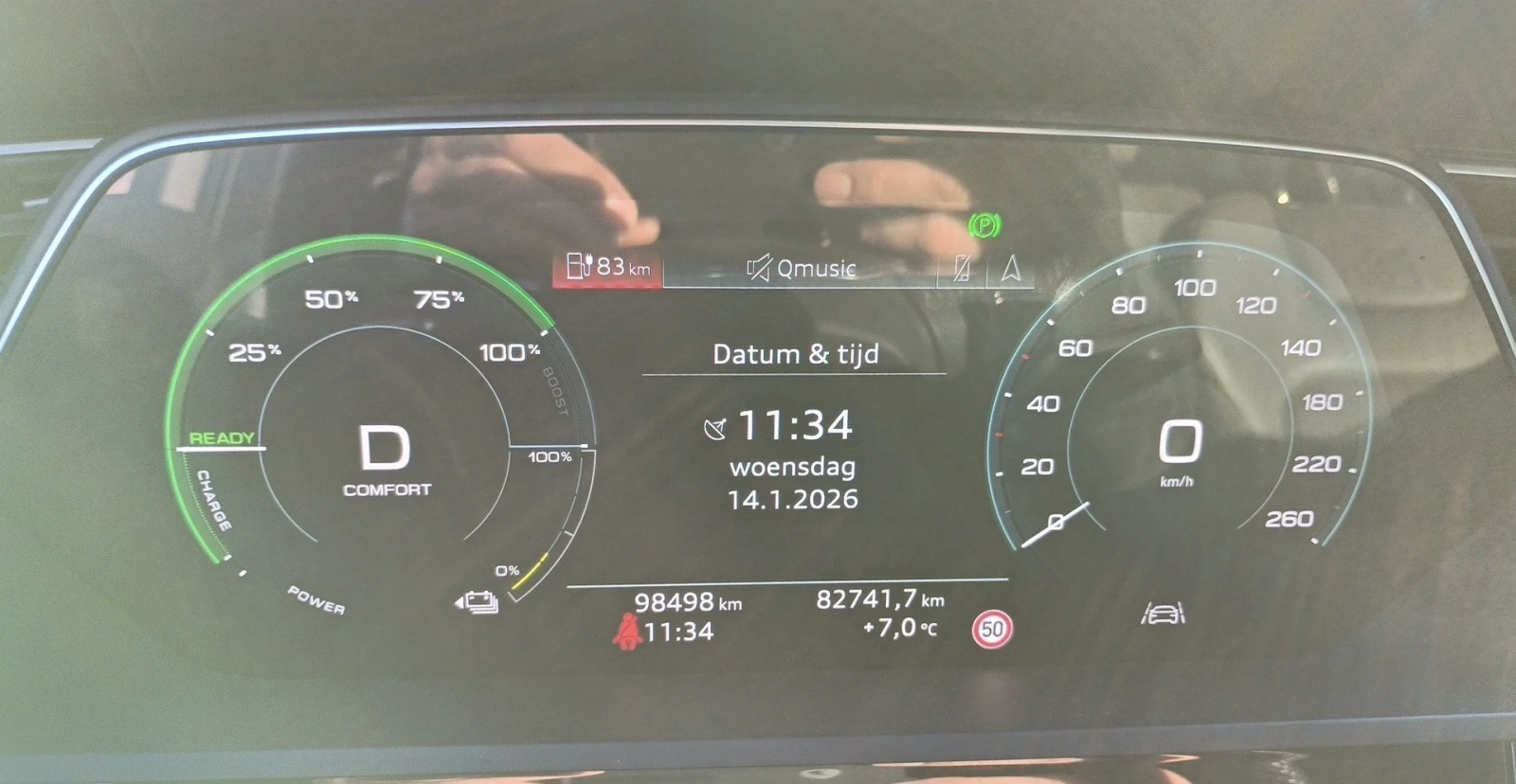 Audi E-Tron 55 ГАРАНЦИЯ QUATTRO 95KWH 408КС. ПАНОРАМА КАМЕРИ , снимка 8 - Автомобили и джипове - 54083294