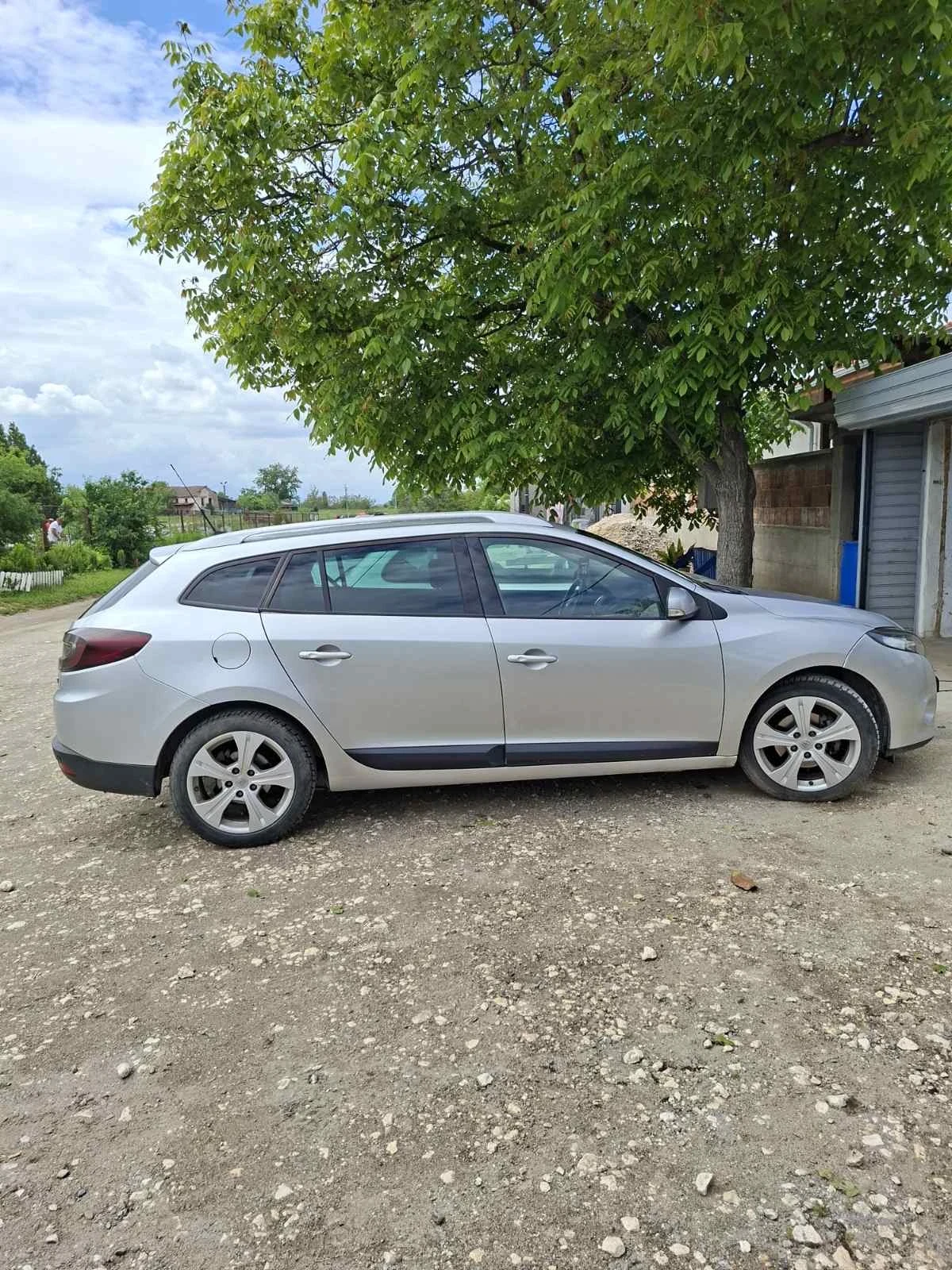 Renault Megane 1.9, снимка 10 - Автомобили и джипове - 54527512
