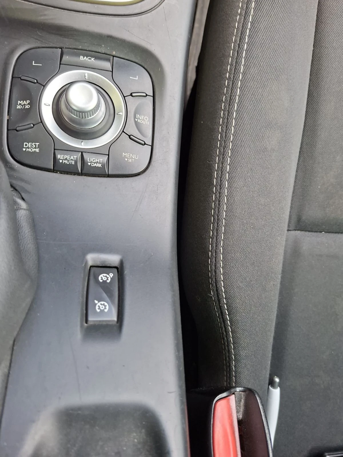Renault Megane 1.9, снимка 7 - Автомобили и джипове - 54527512