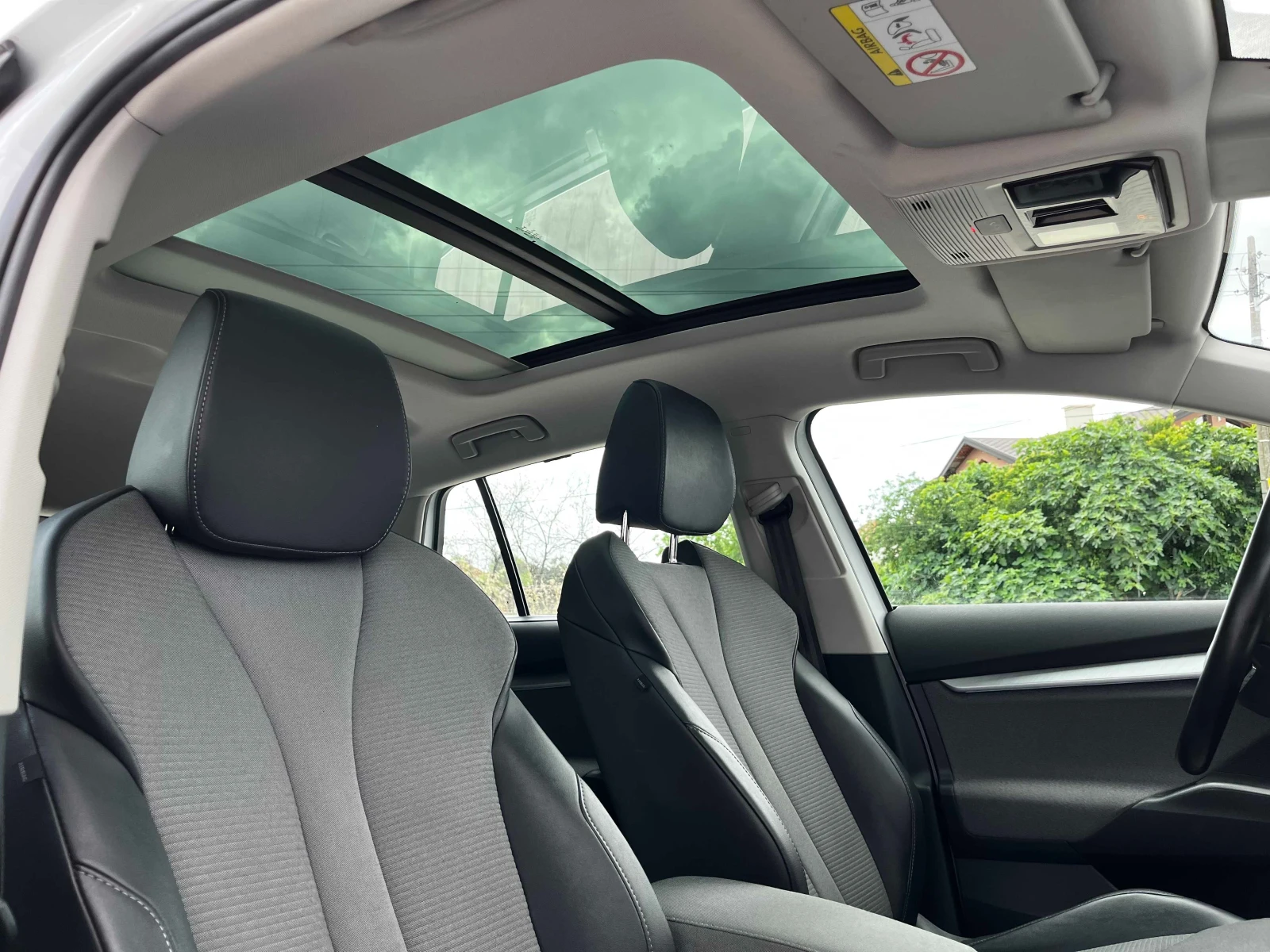 Skoda Enyaq IV80 82KW SOH 93% ПАНОРАМ, снимка 10 - Автомобили и джипове - 55025548