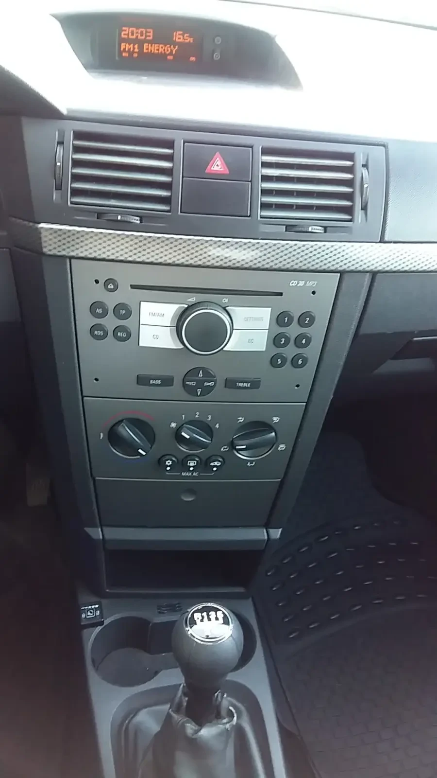 Opel Meriva 1.4i16v-LPG!!!Comfort edition!!!, снимка 15 - Автомобили и джипове - 54660270