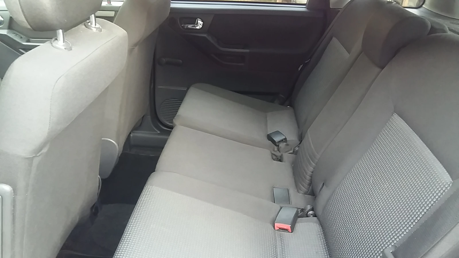Opel Meriva 1.4i16v-LPG!!!Comfort edition!!!, снимка 10 - Автомобили и джипове - 54660270