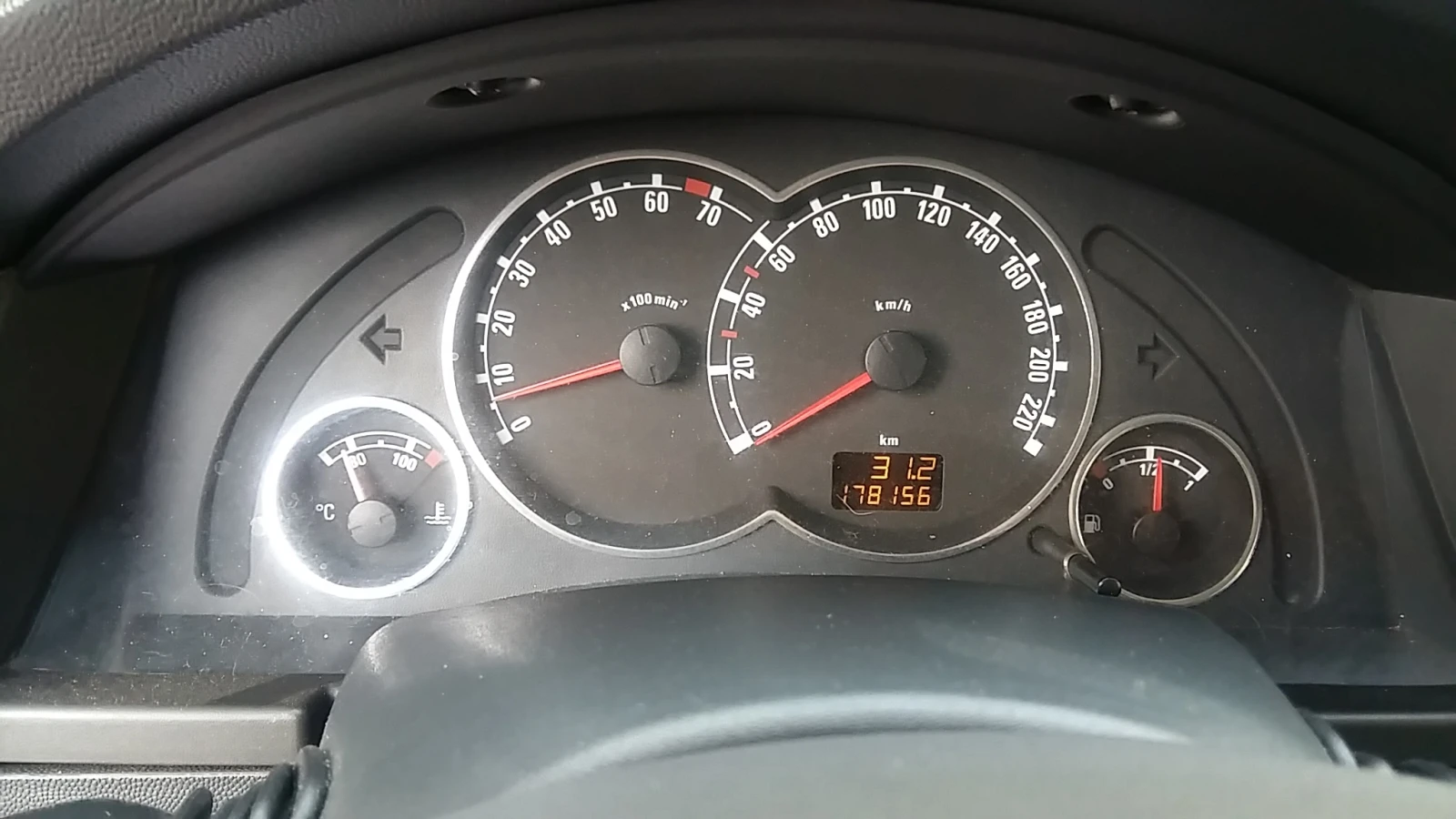 Opel Meriva 1.4i16v-LPG!!!Comfort edition!!!, снимка 14 - Автомобили и джипове - 54660270