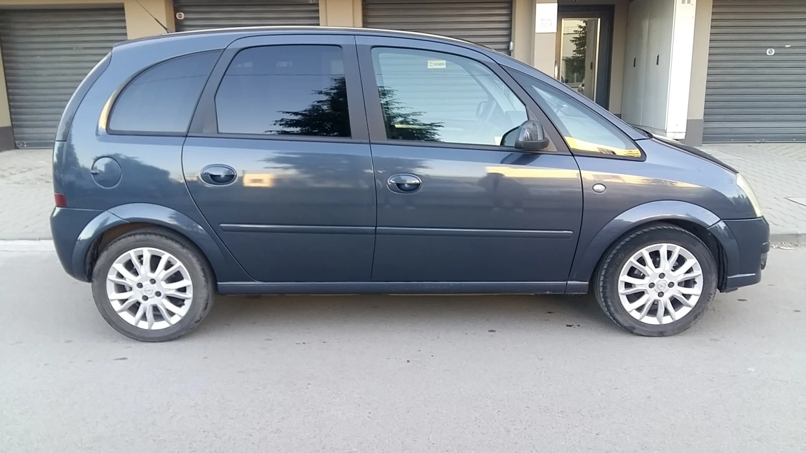 Opel Meriva 1.4i16v-LPG!!!Comfort edition!!!, снимка 4 - Автомобили и джипове - 54660270