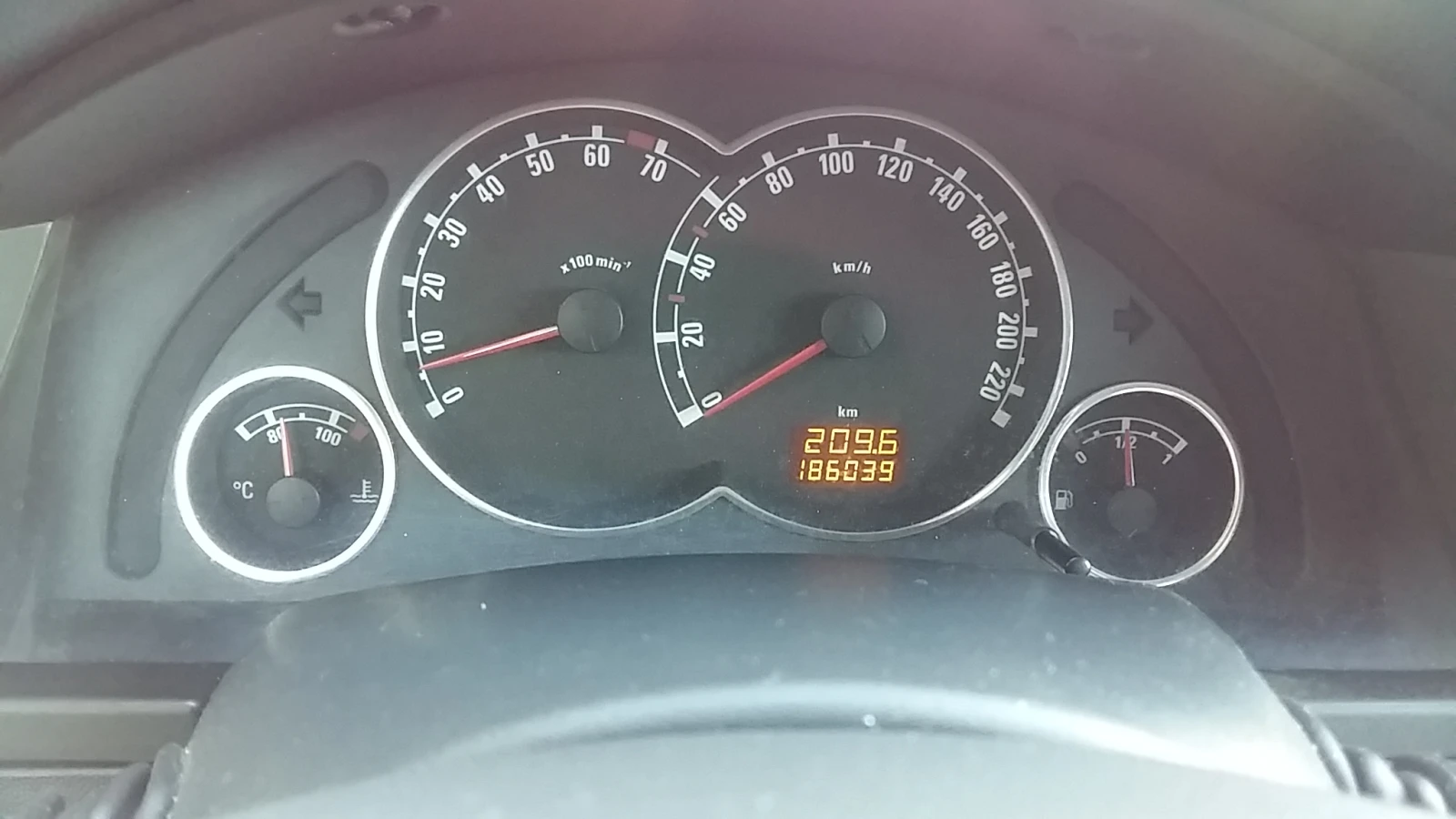 Opel Meriva 1.4i16v-LPG!!!Comfort edition!!!, снимка 14 - Автомобили и джипове - 54660270