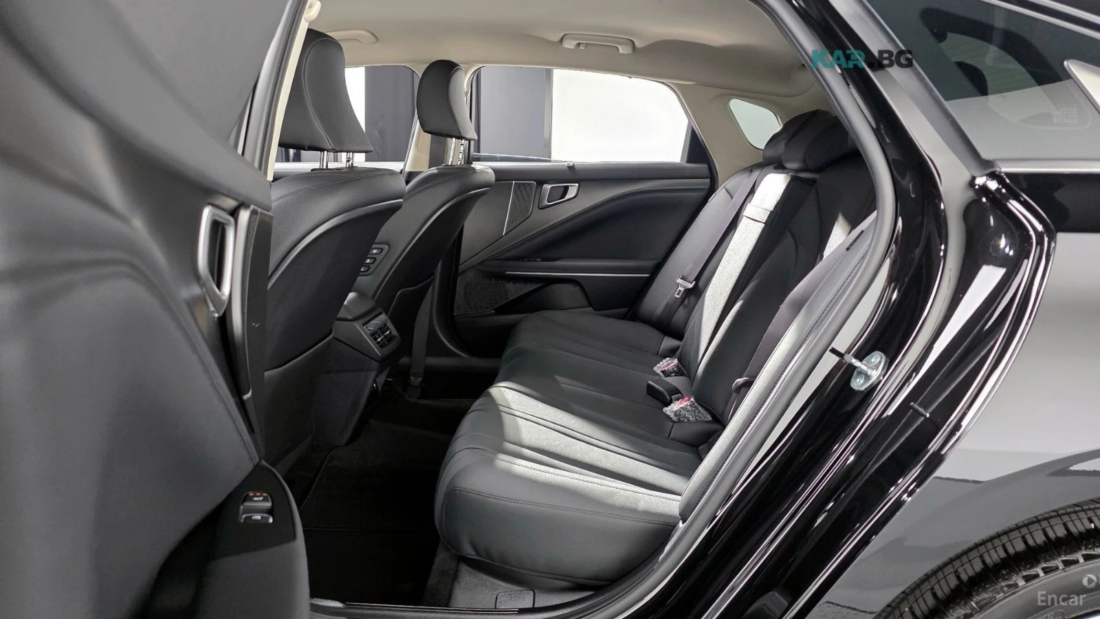 Kia K8 NOBLESSE* FULL-TECH* MASSAGE* , снимка 13 - Автомобили и джипове - 54896672