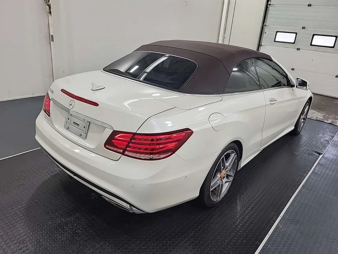 Mercedes-Benz E 350 * Cabriolet * CARFAX * Без инциденти * , снимка 3 - Автомобили и джипове - 54967303
