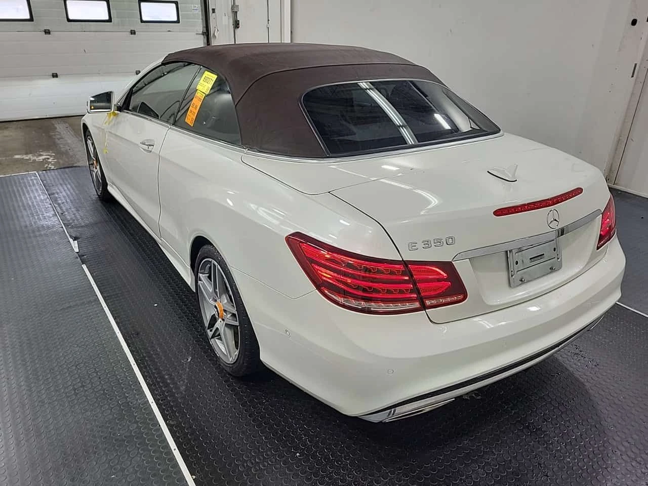 Mercedes-Benz E 350 * Cabriolet * CARFAX * Без инциденти * , снимка 5 - Автомобили и джипове - 54967303