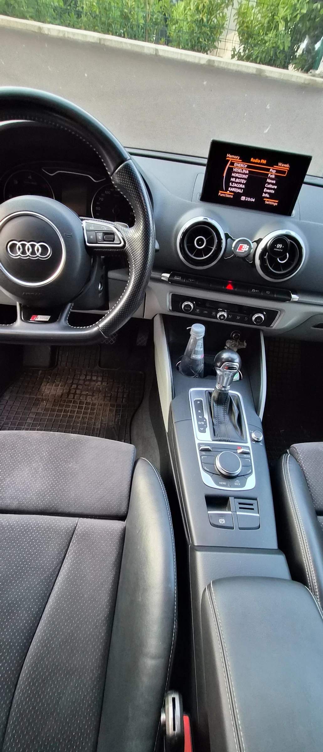 Audi A3 Sportback 2.0 S- line 150кс, снимка 11 - Автомобили и джипове - 55179344