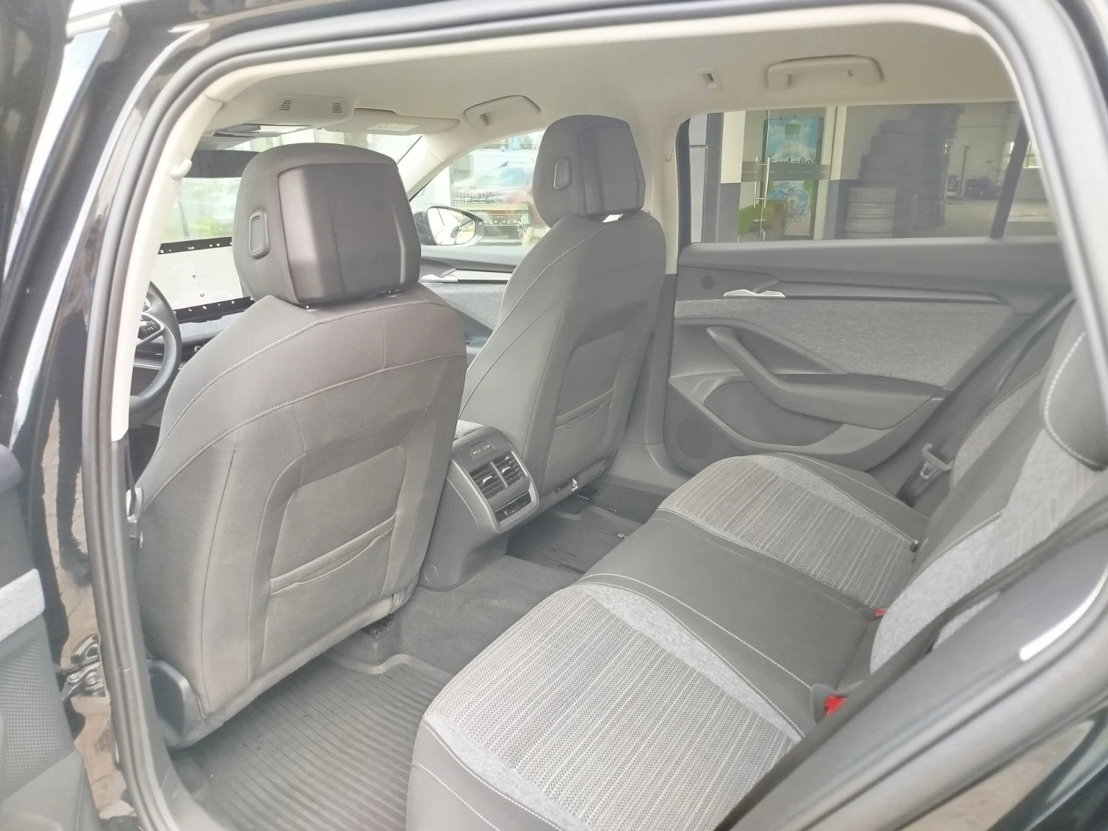 Skoda Superb 2.0 TDI/150 �.�. | Mobile.bg � ����������� 14