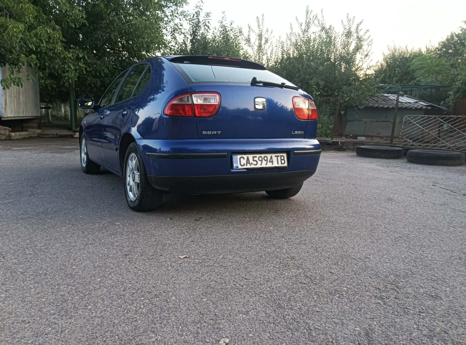 Seat Leon 1.6, снимка 8 - Автомобили и джипове - 55704680