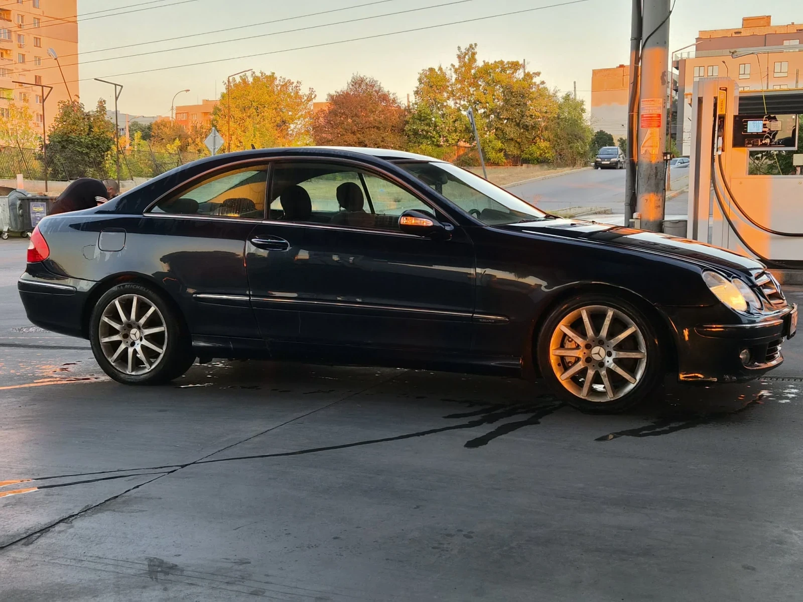 Mercedes-Benz CLK 320cdi, снимка 8 - Автомобили и джипове - 56275127