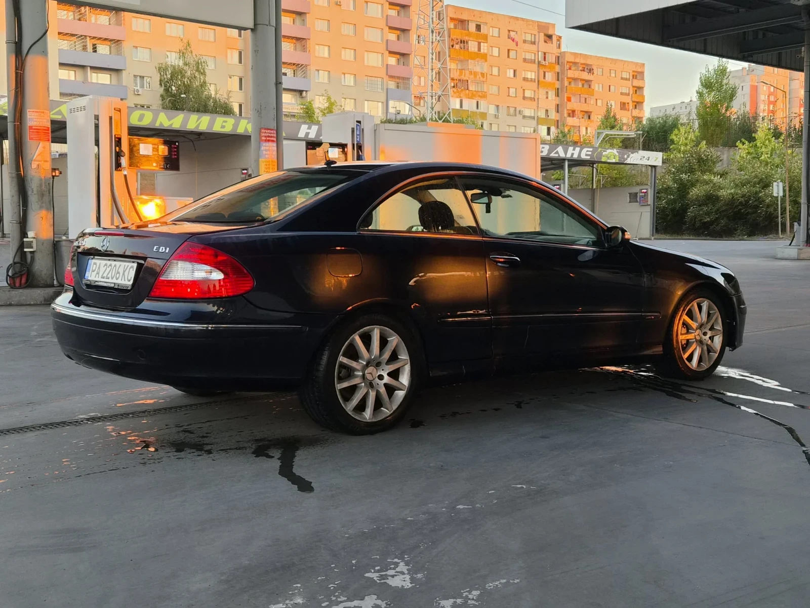 Mercedes-Benz CLK 320cdi, снимка 7 - Автомобили и джипове - 56275127