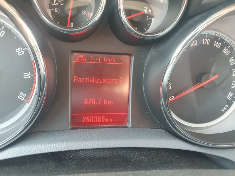 Opel Mokka 1, 4i газов инжекцион  Италия, снимка 10 - Автомобили и джипове - 45552249