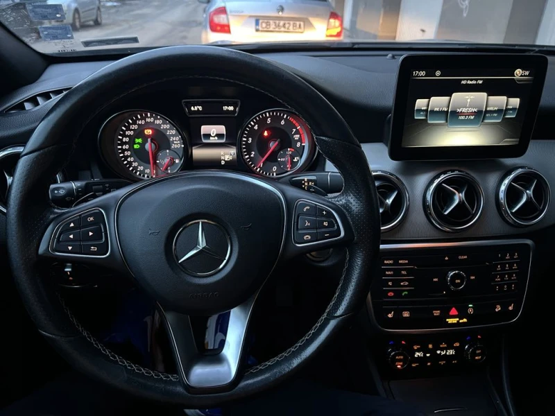 Mercedes-Benz GLA 250, снимка 9 - Автомобили и джипове - 48446902