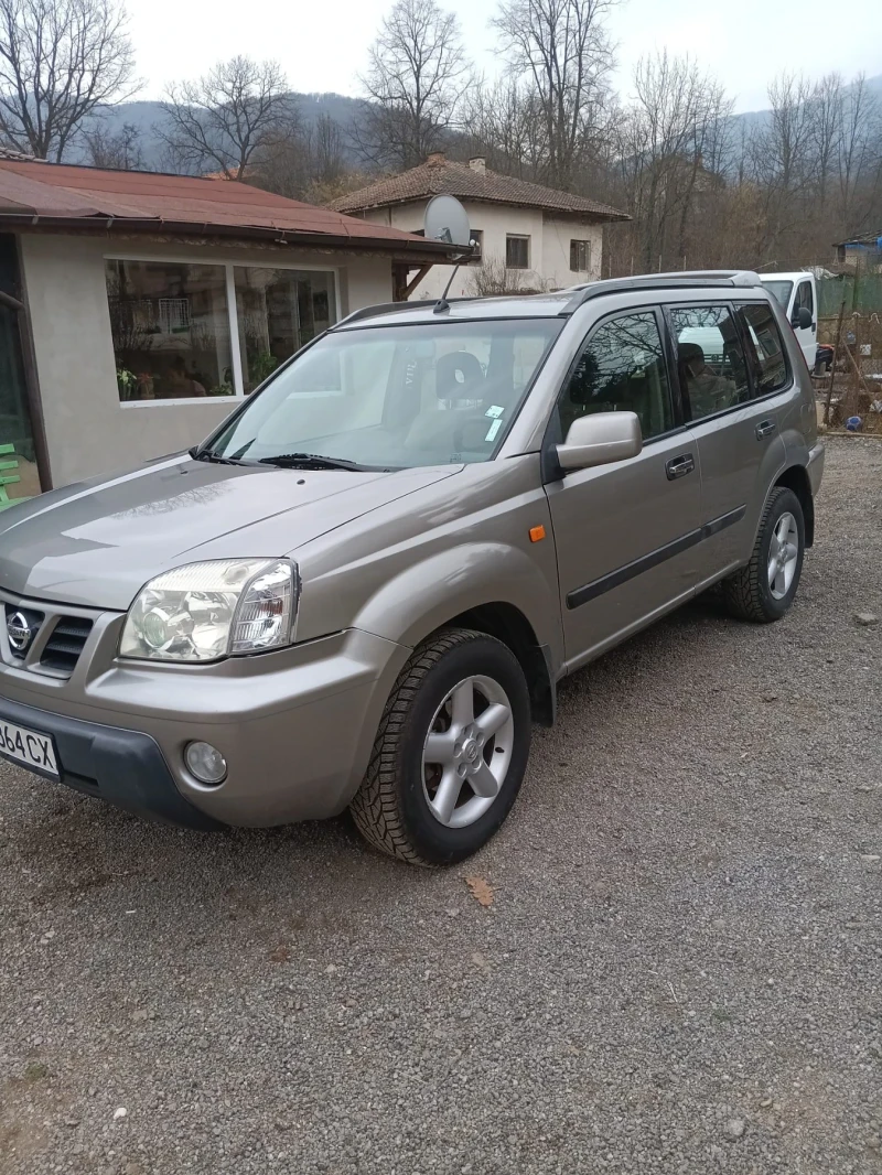 Nissan X-trail 2.2 Dizel 4x4  6 скорости, снимка 3 - Автомобили и джипове - 48994363