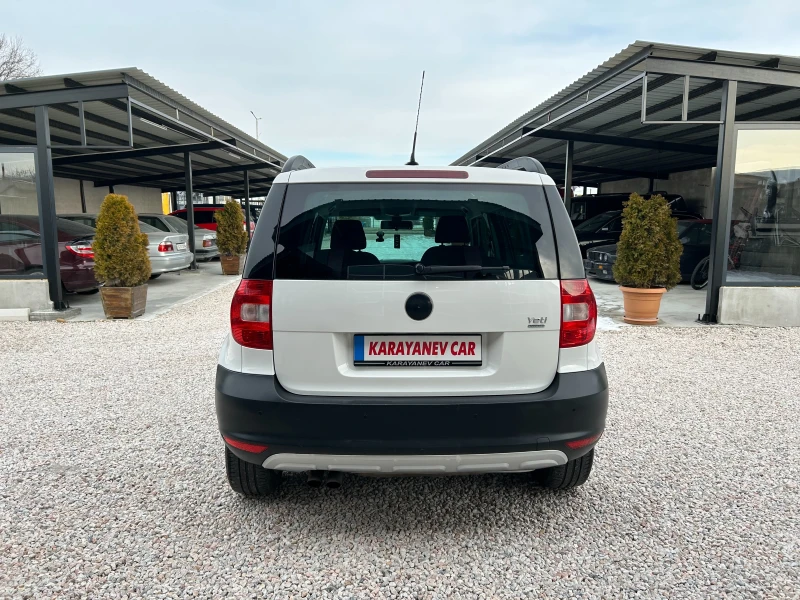 Skoda Yeti 1, 6 DTI, снимка 4 - Автомобили и джипове - 49242664