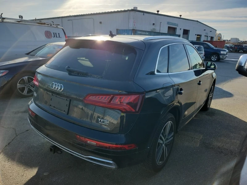 Audi Q5  TECHNIK | S-LINE | 360 | ДВА КЛЮЧА | CARFAX, снимка 3 - Автомобили и джипове - 53453637