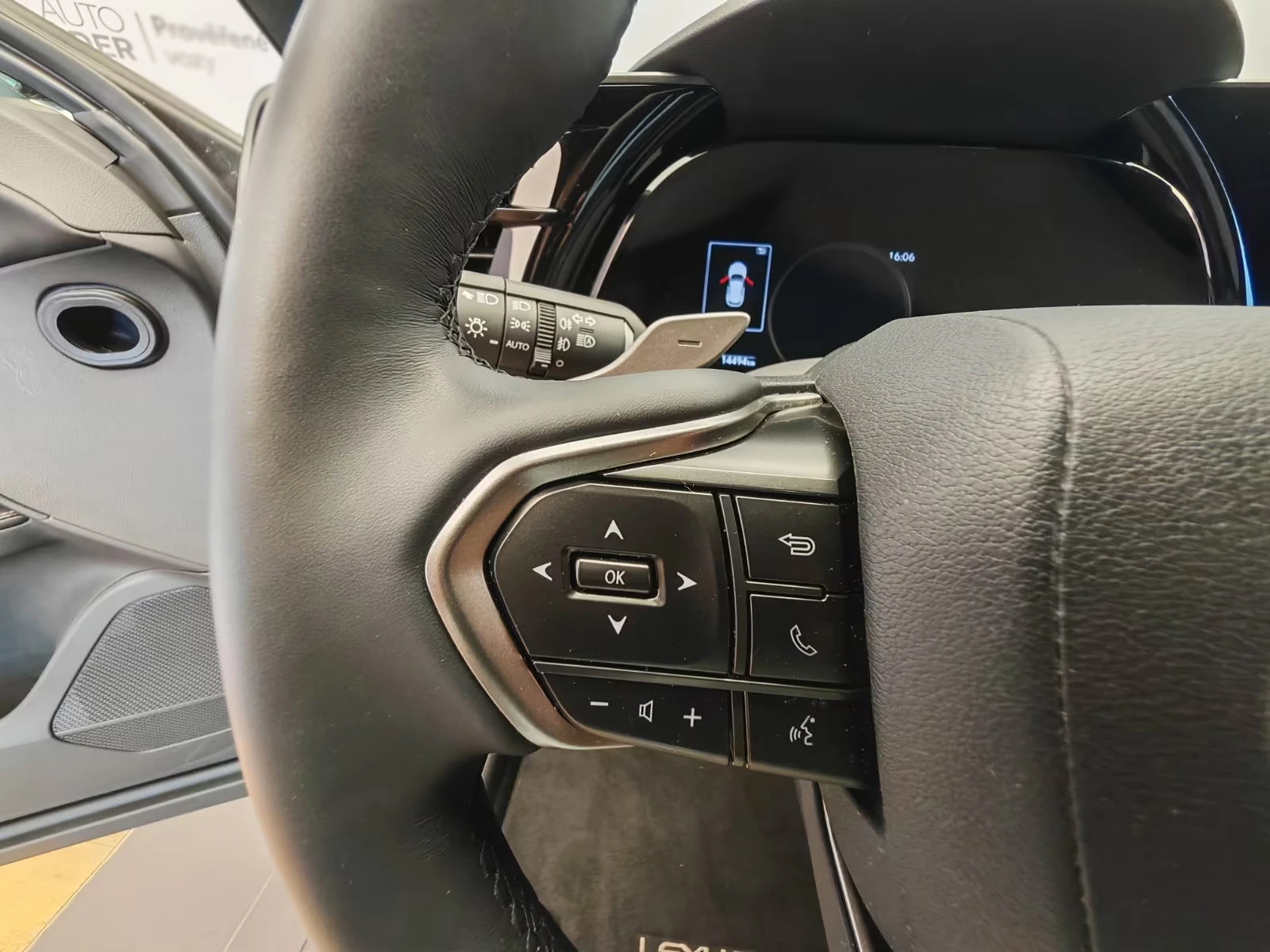 Lexus RX 350h F-SPORT/250HP/HUD/CAM/ACC/KLESS/AHK/LED/149g - изображение 8