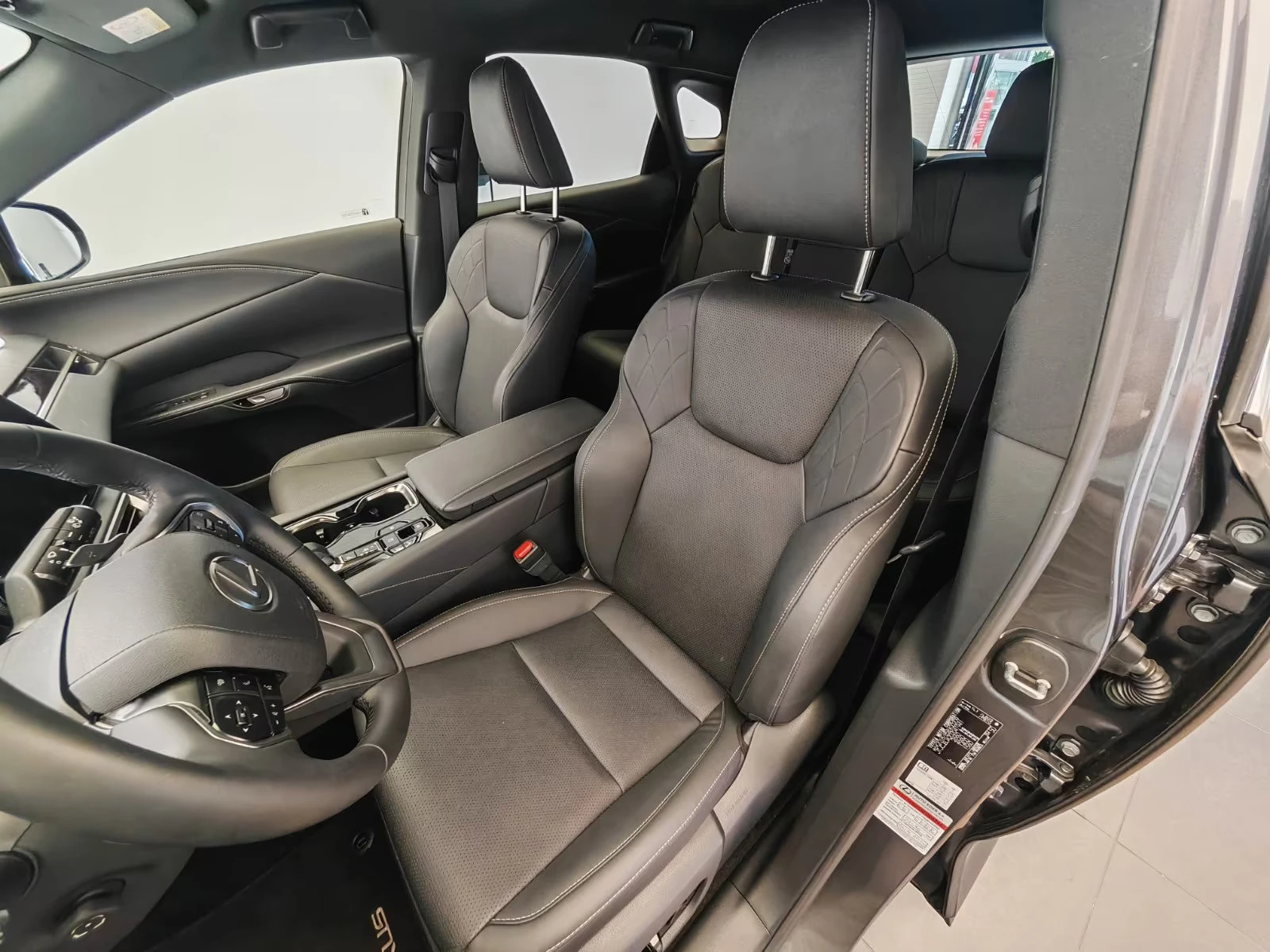 Lexus RX 350h F-SPORT/250HP/HUD/CAM/ACC/KLESS/AHK/LED/149g - изображение 5