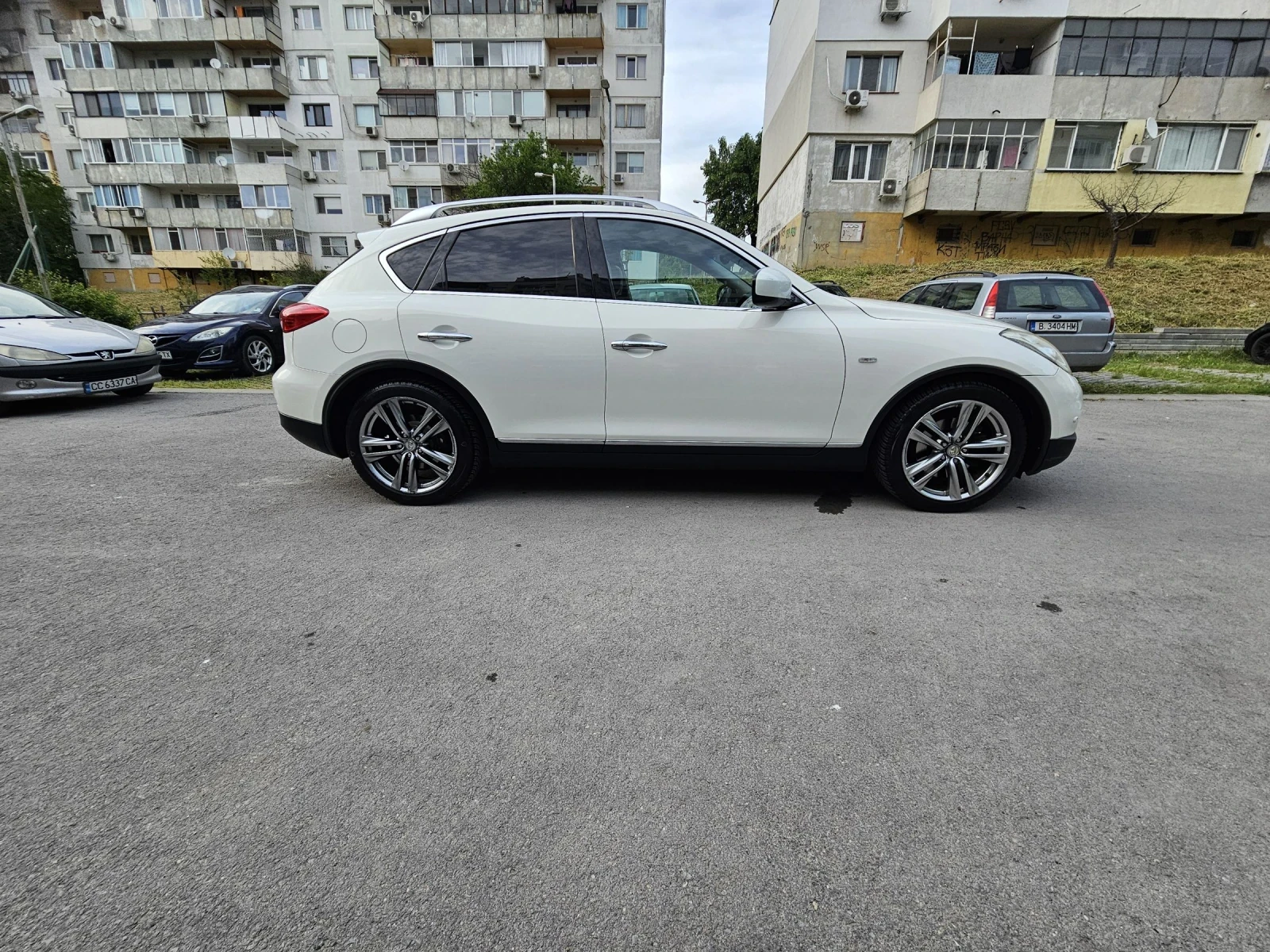 Infiniti Ex30 3d GT Premium, снимка 5 - Автомобили и джипове - 54579514