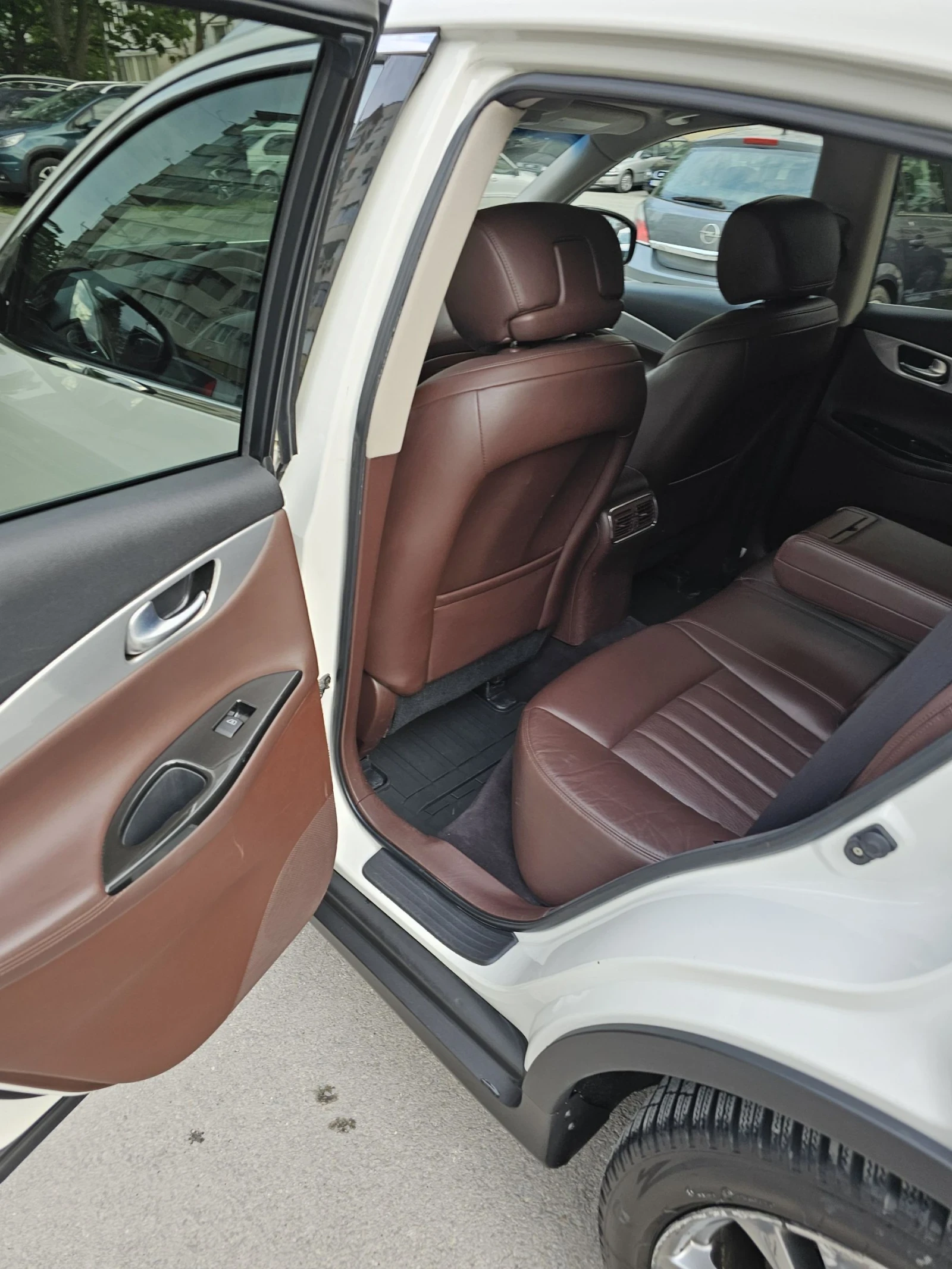 Infiniti Ex30 3d GT Premium, снимка 12 - Автомобили и джипове - 54579514