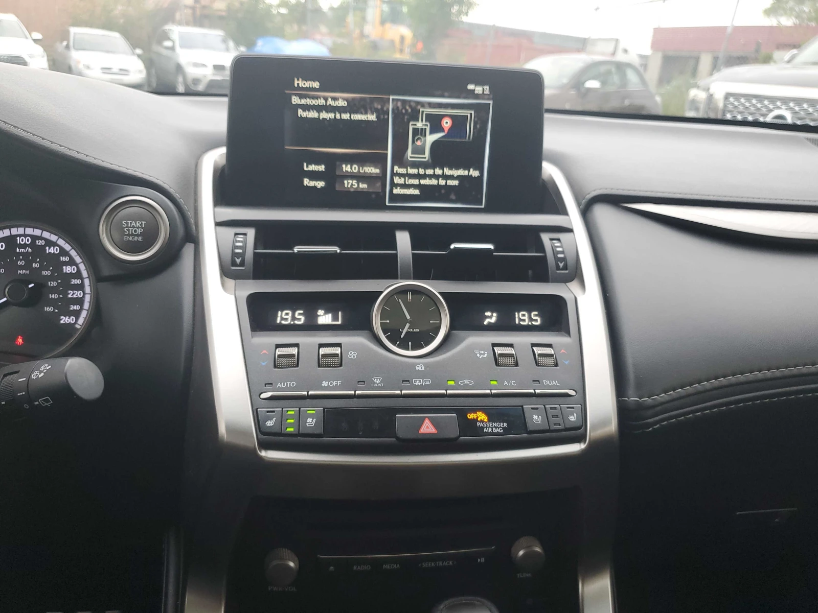 Lexus NX 300 * CARFAX * ОПЦИЯ ЗА ФИНАНСИРАНЕ, снимка 9 - Автомобили и джипове - 56062805