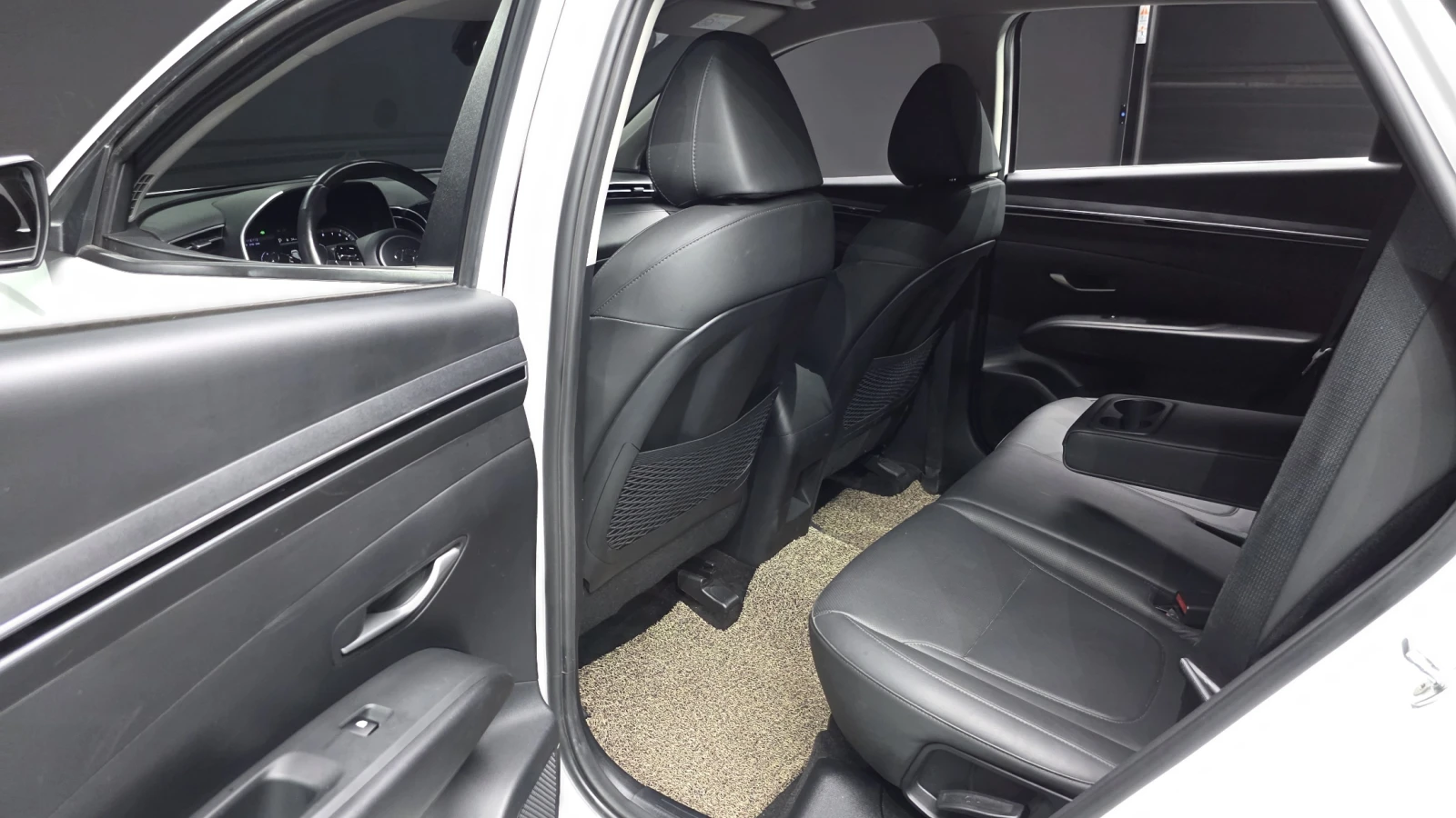 Hyundai Tucson Gasoline 1.6 Turbo 2WD autogeorge.com, снимка 15 - Автомобили и джипове - 56092622