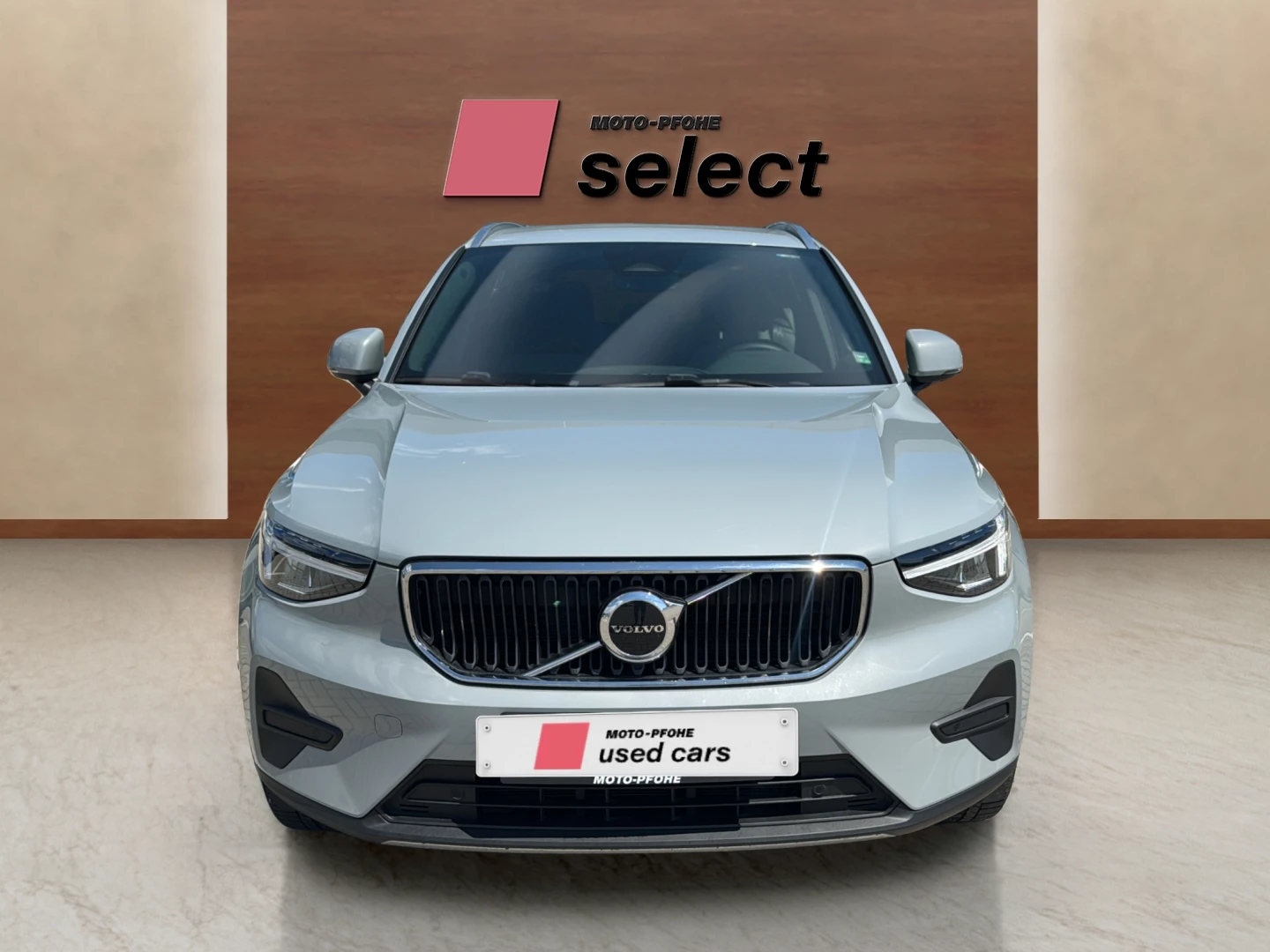 Volvo XC40 2.0 B3, снимка 3 - Автомобили и джипове - 56365221