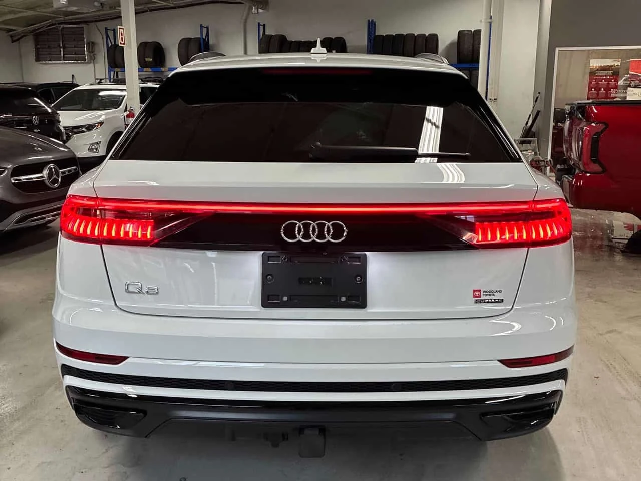 Audi Q8 * Progressiv * CARFAX * ПРЕДСТАВИТЕЛСТВО * , снимка 5 - Автомобили и джипове - 56716818