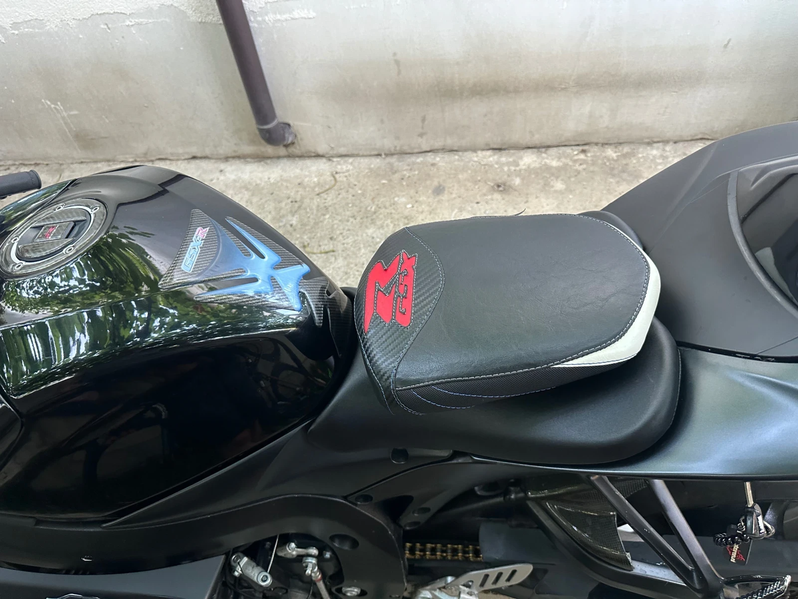 Suzuki Gsxr 750 - изображение 6