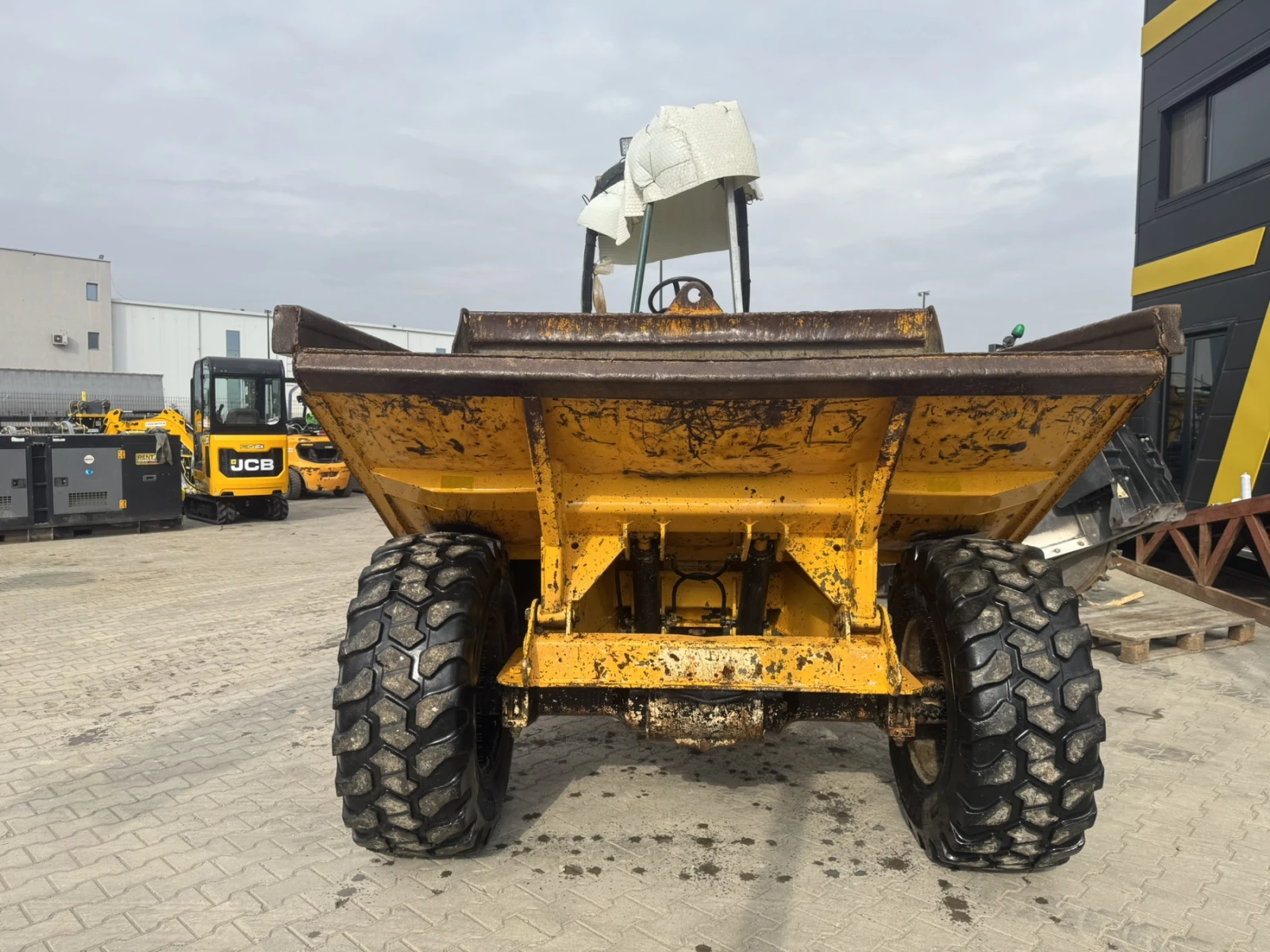 ������ �� ������� ��������� Thwaites 6T 2001 �. | Mobile.bg � ����������� 6