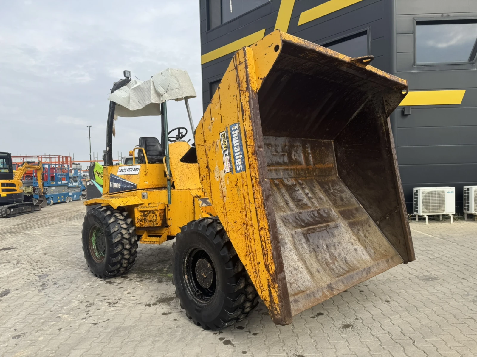 ������ �� ������� ��������� Thwaites 6T 2001 �. | Mobile.bg � ����������� 17