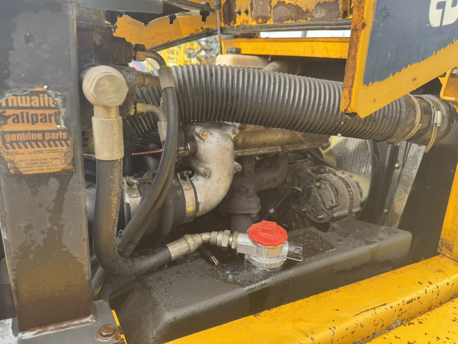 ������ �� ������� ��������� Thwaites 6T 2001 �. | Mobile.bg � ����������� 14