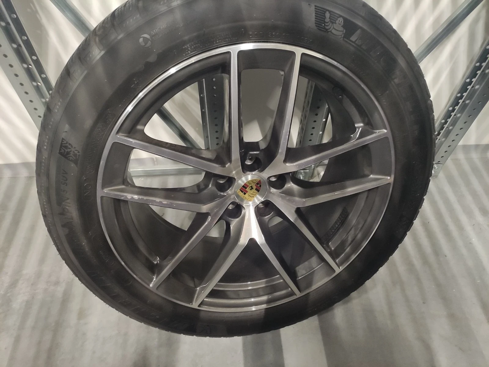 ���� � ������ 295/40R20 �� Porsche Macan | Mobile.bg � ����������� 8