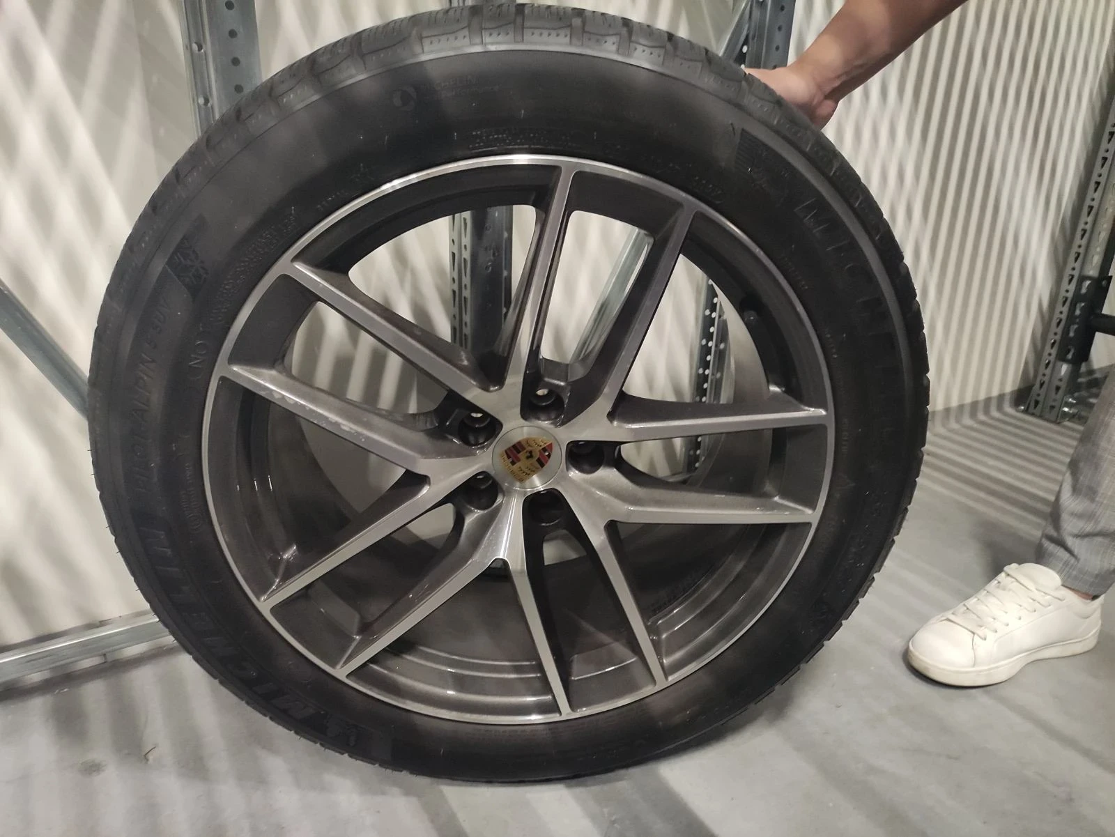 ���� � ������ 295/40R20 �� Porsche Macan | Mobile.bg � ����������� 6