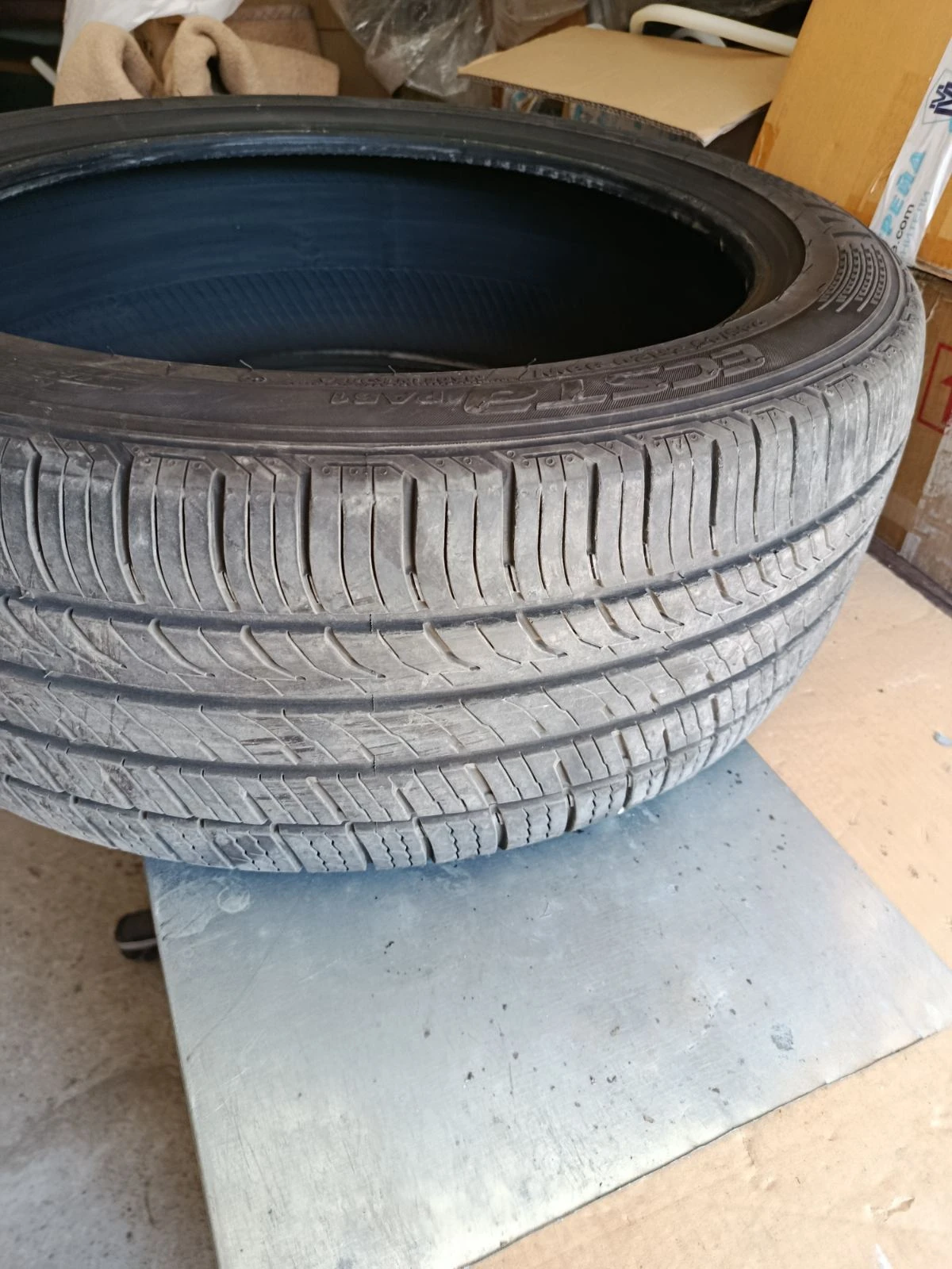 Гуми Всесезонни 245/45R20, снимка 3 - Гуми и джанти - 54111641